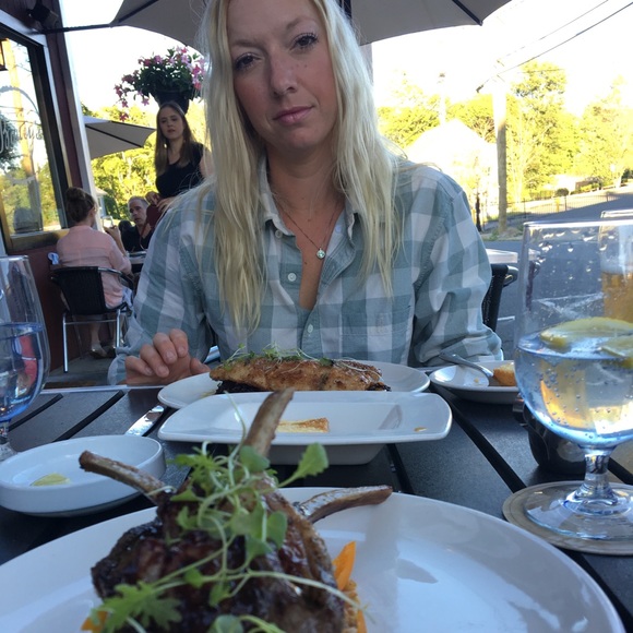 JCrew LIKE NEW button down long sleeve shirt - Picture 7 of 7